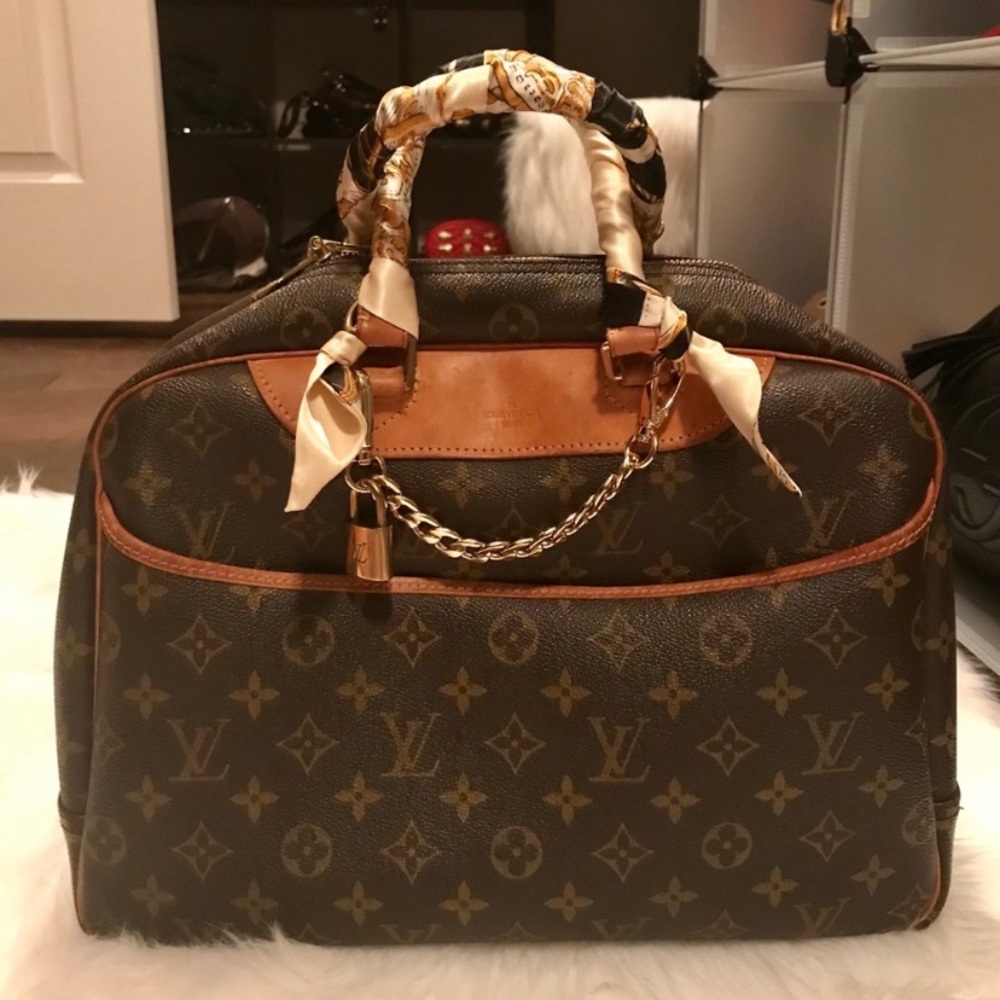 Authentic Louis Vuitton Deauville Bag